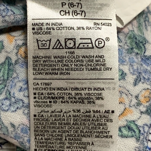 Girls Old Navy Floral Spaghetti Strap Dress Size Small (6-7)
EUC - Picture 7 of 7